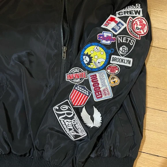 Black bomber jacket with patches - Picture 2 of 4